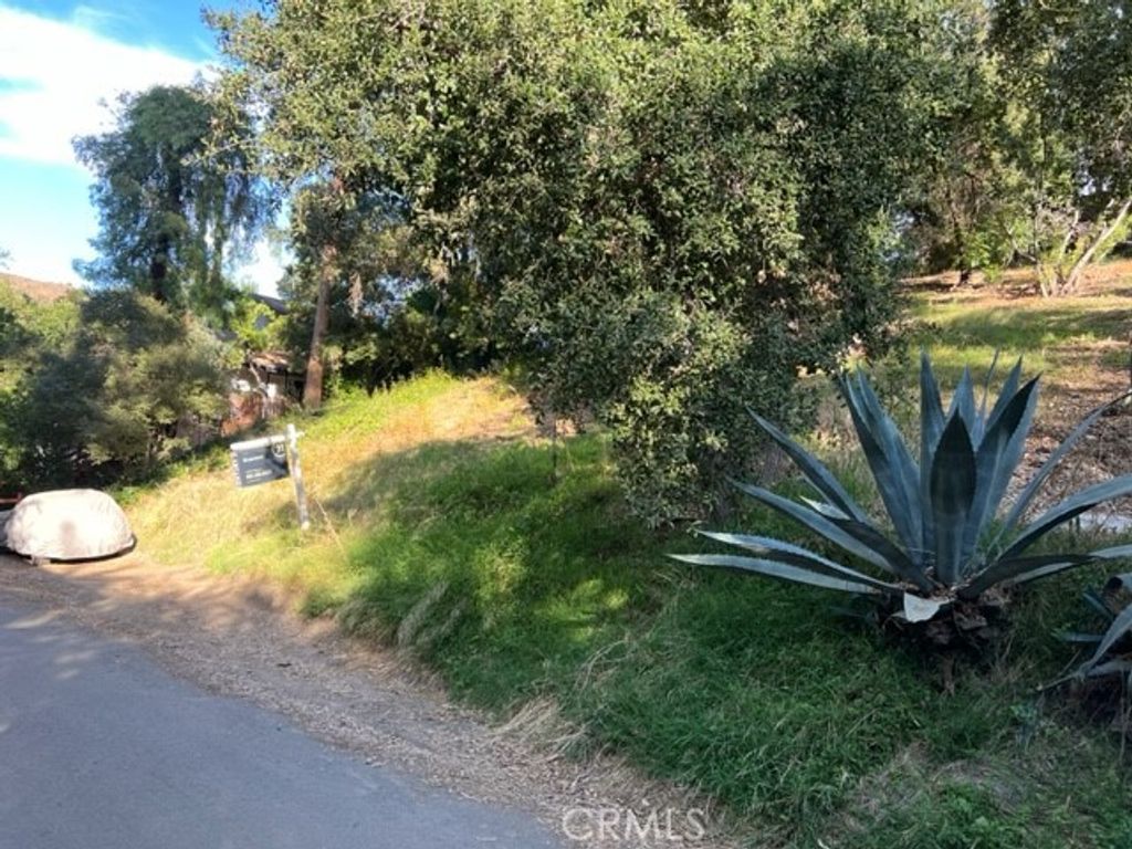 4264 Rosario Road, Woodland Hills, CA 91364