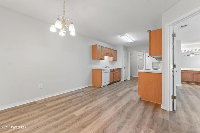10740 E Bay Tree Drive, Gulfport, MS 39503