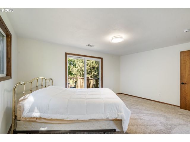 1105 Sw 10TH Dr, Gresham, OR 97080