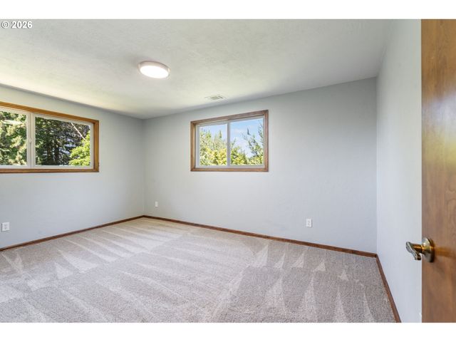 1105 Sw 10TH Dr, Gresham, OR 97080