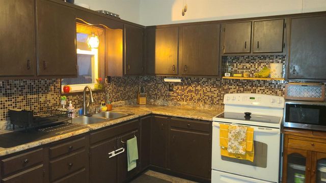 739 W 8TH STREET, Appleton, WI 54914