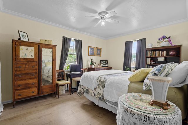 236 Circle Drive, Point, TX 75472