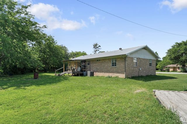 236 Circle Drive, Point, TX 75472
