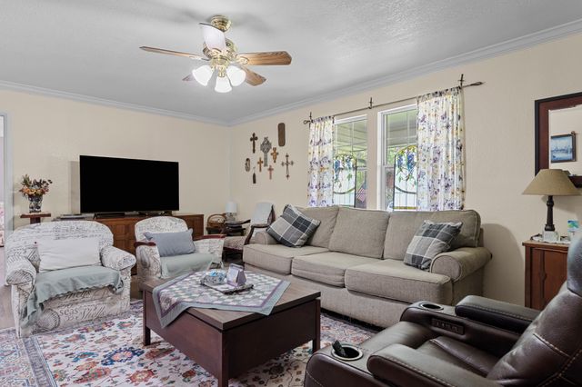 236 Circle Drive, Point, TX 75472