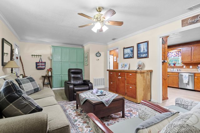 236 Circle Drive, Point, TX 75472