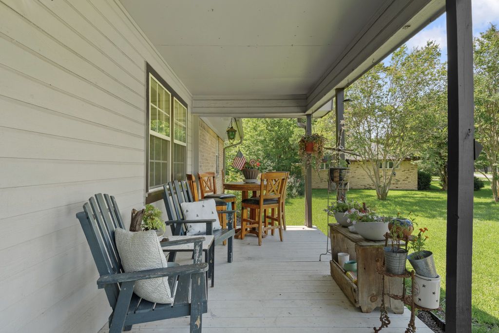 236 Circle Drive, Point, TX 75472