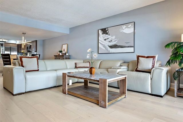 637 PINELLAS BAYWAY S 207, Tierra Verde, FL 33715