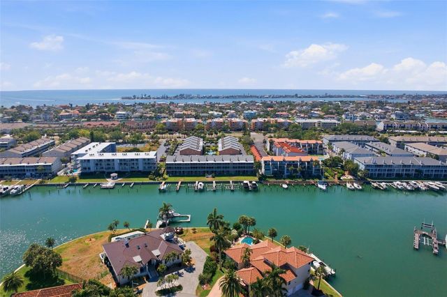 637 PINELLAS BAYWAY S 207, Tierra Verde, FL 33715