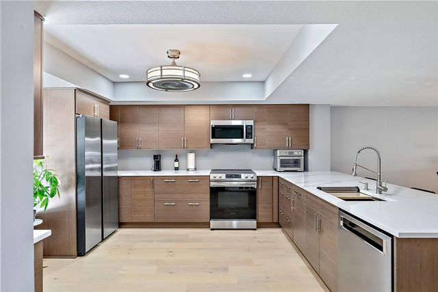 637 PINELLAS BAYWAY S 207, Tierra Verde, FL 33715