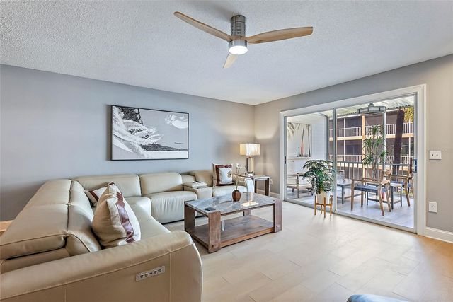 637 PINELLAS BAYWAY S 207, Tierra Verde, FL 33715