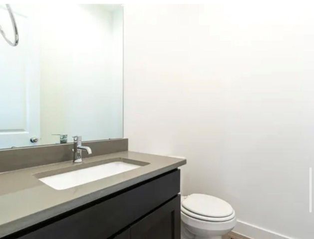 2208 Mcgowen Street, Houston, TX 77004