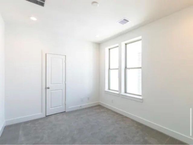 2208 Mcgowen Street, Houston, TX 77004
