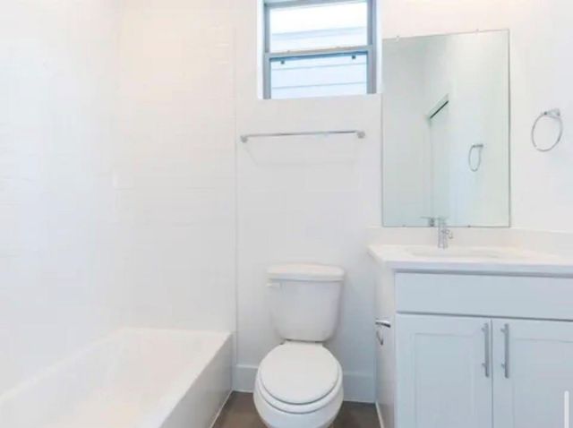 2208 Mcgowen Street, Houston, TX 77004