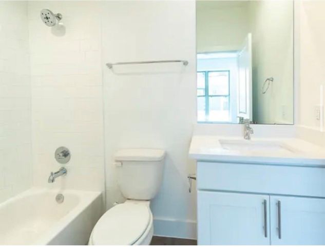 2208 Mcgowen Street, Houston, TX 77004