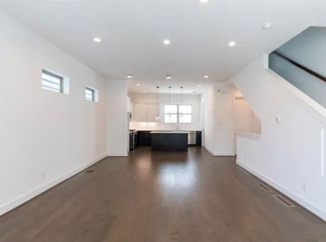 2208 Mcgowen Street, Houston, TX 77004