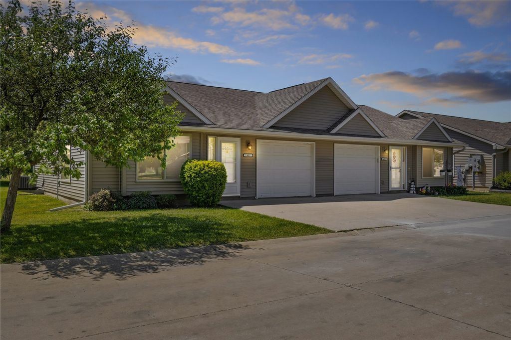 1495 Jaylen Lane, North Liberty, IA 52317