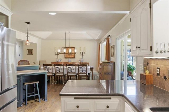 3200 Robinson Pike Road, Grandview, MO 64030