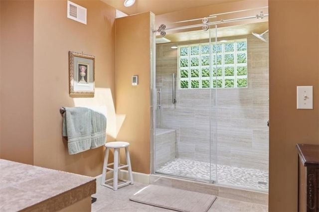3200 Robinson Pike Road, Grandview, MO 64030