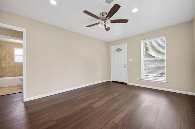 3421 Columbia Street, Houston, TX 77018