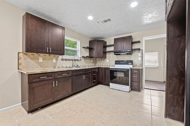 3421 Columbia Street, Houston, TX 77018