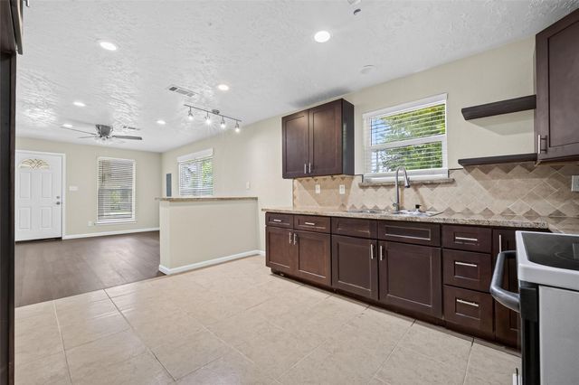 3421 Columbia Street, Houston, TX 77018