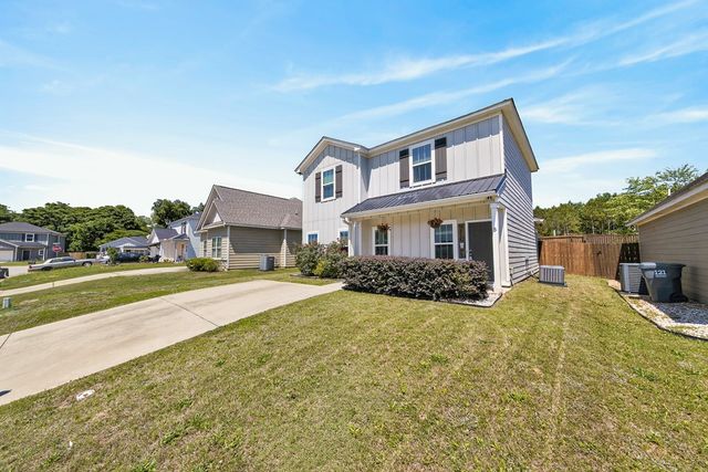 5 Vineyard Drive, Phenix City, AL 36869