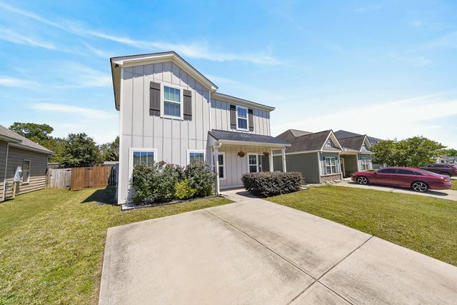 5 Vineyard Drive, Phenix City, AL 36869
