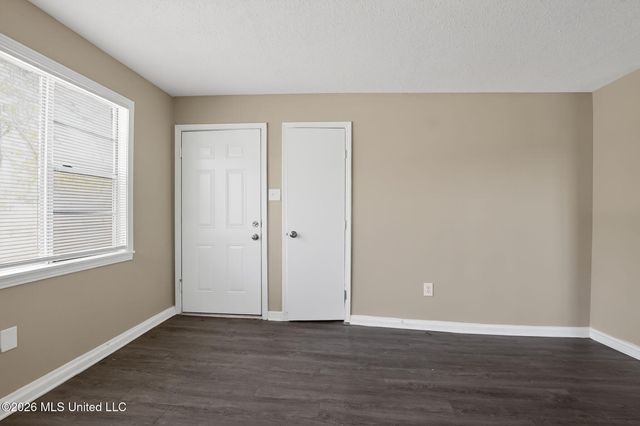 3085 Bienville Drive, Jackson, MS 39212