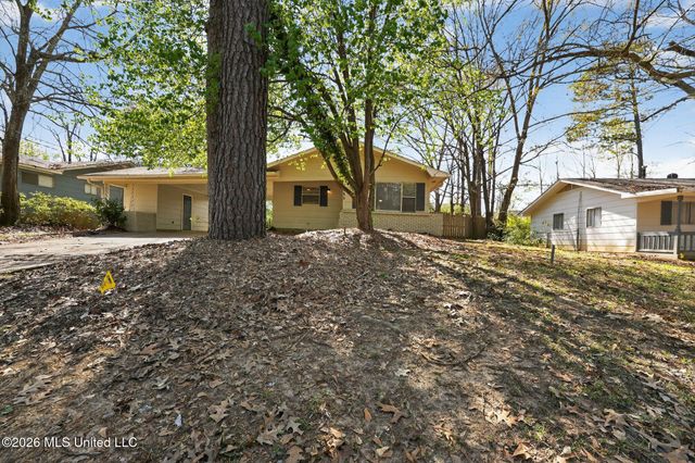 3085 Bienville Drive, Jackson, MS 39212
