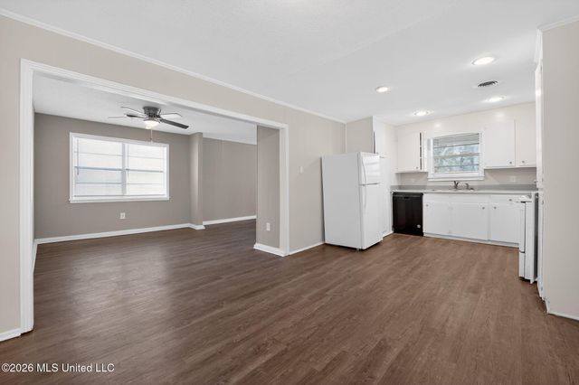 3085 Bienville Drive, Jackson, MS 39212