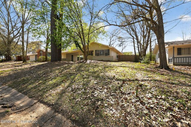 3085 Bienville Drive, Jackson, MS 39212