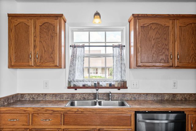 3796 Cindy Jo DR, Clarksville, TN 37040