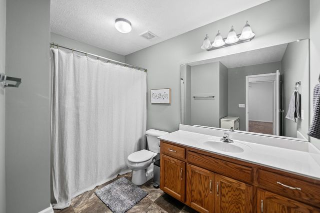 3796 Cindy Jo DR, Clarksville, TN 37040