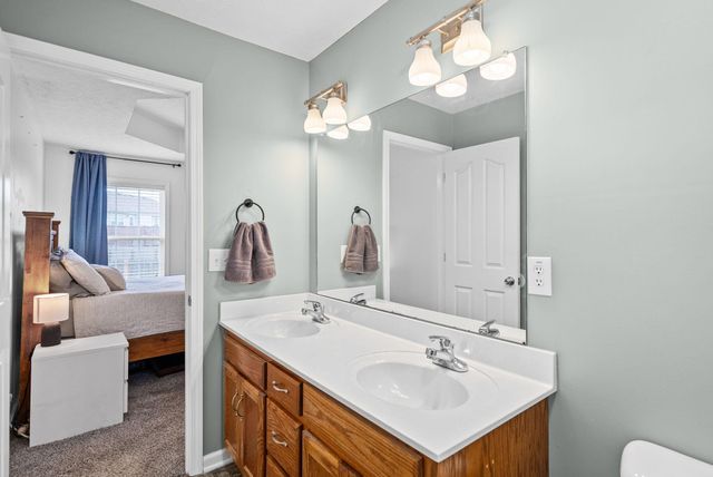 3796 Cindy Jo DR, Clarksville, TN 37040