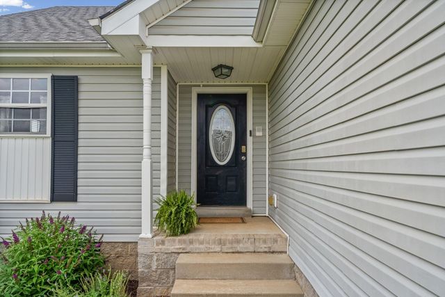 3796 Cindy Jo DR, Clarksville, TN 37040