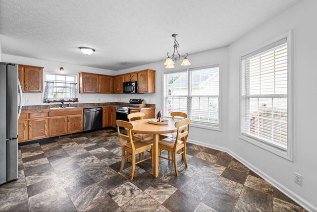 3796 Cindy Jo DR, Clarksville, TN 37040
