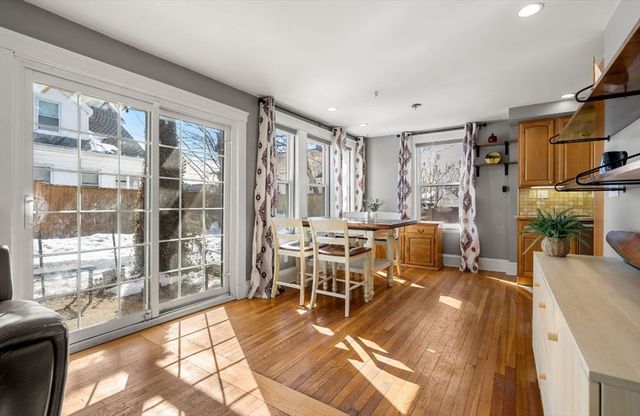 15 Lexington Terrace 1, Waltham, MA 02452