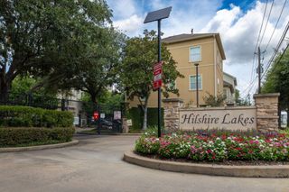 8810 Lakeshore Bend Drive, Houston, TX 77080