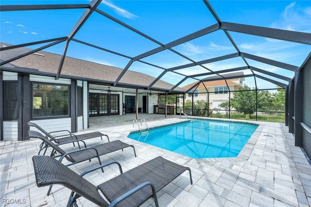 7239 Hendry Creek DR, Fort Myers, FL 33908