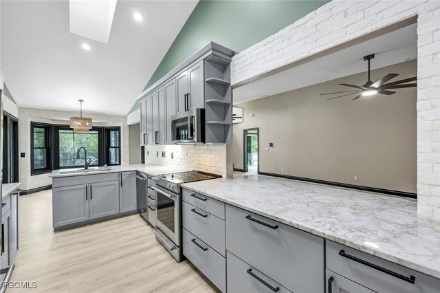 7239 Hendry Creek DR, Fort Myers, FL 33908