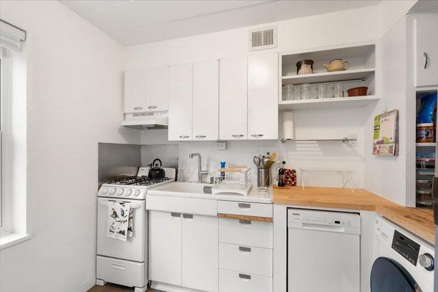 13 Sherman Terrace #4, Madison, WI 53704