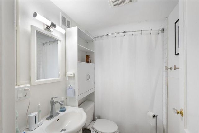 13 Sherman Terrace #4, Madison, WI 53704
