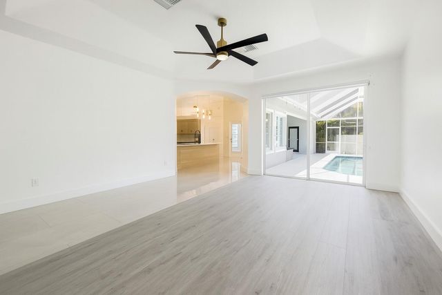 6960 NW Denargo St, Port St Lucie, FL 34983