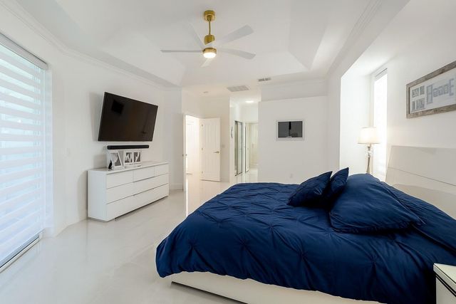 6960 NW Denargo St, Port St Lucie, FL 34983