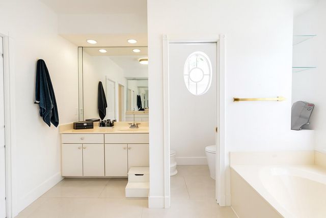 6960 NW Denargo St, Port St Lucie, FL 34983