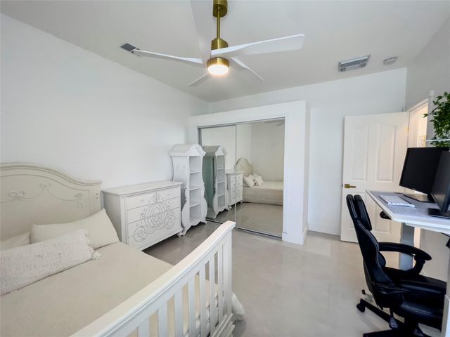 6960 NW Denargo St, Port St Lucie, FL 34983