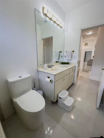 6960 NW Denargo St, Port St Lucie, FL 34983