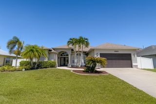 6960 NW Denargo St, Port St Lucie, FL 34983