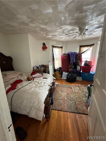 623 Chestnut Avenue, Niagara Falls, NY 14305