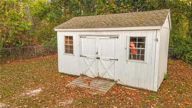 131 Rosedale DR, Elizabeth City, NC 27909